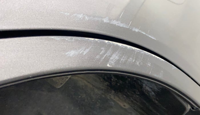 2014 Maruti Ertiga VXI, Petrol, Manual, 53,766 km, Right quarter panel - Minor scratches