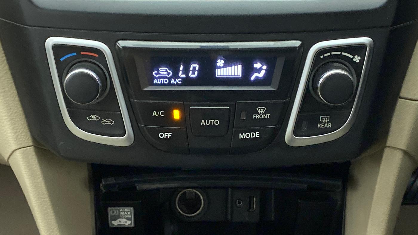 2018 Maruti Ciaz ALPHA 1.5 SHVS PETROL, Petrol, Manual, 45,165 km, Automatic Climate Control