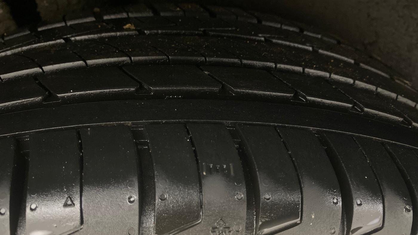 2020 MG HECTOR PLUS SHARP 1.5 PETROL TURBO DCT 6-STR, Petrol, Automatic, 66,402 km, Right Rear Tyre Tread