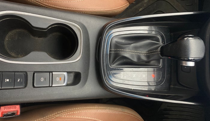 2020 MG HECTOR PLUS SHARP 1.5 PETROL TURBO DCT 6-STR, Petrol, Automatic, 66,402 km, Gear Lever