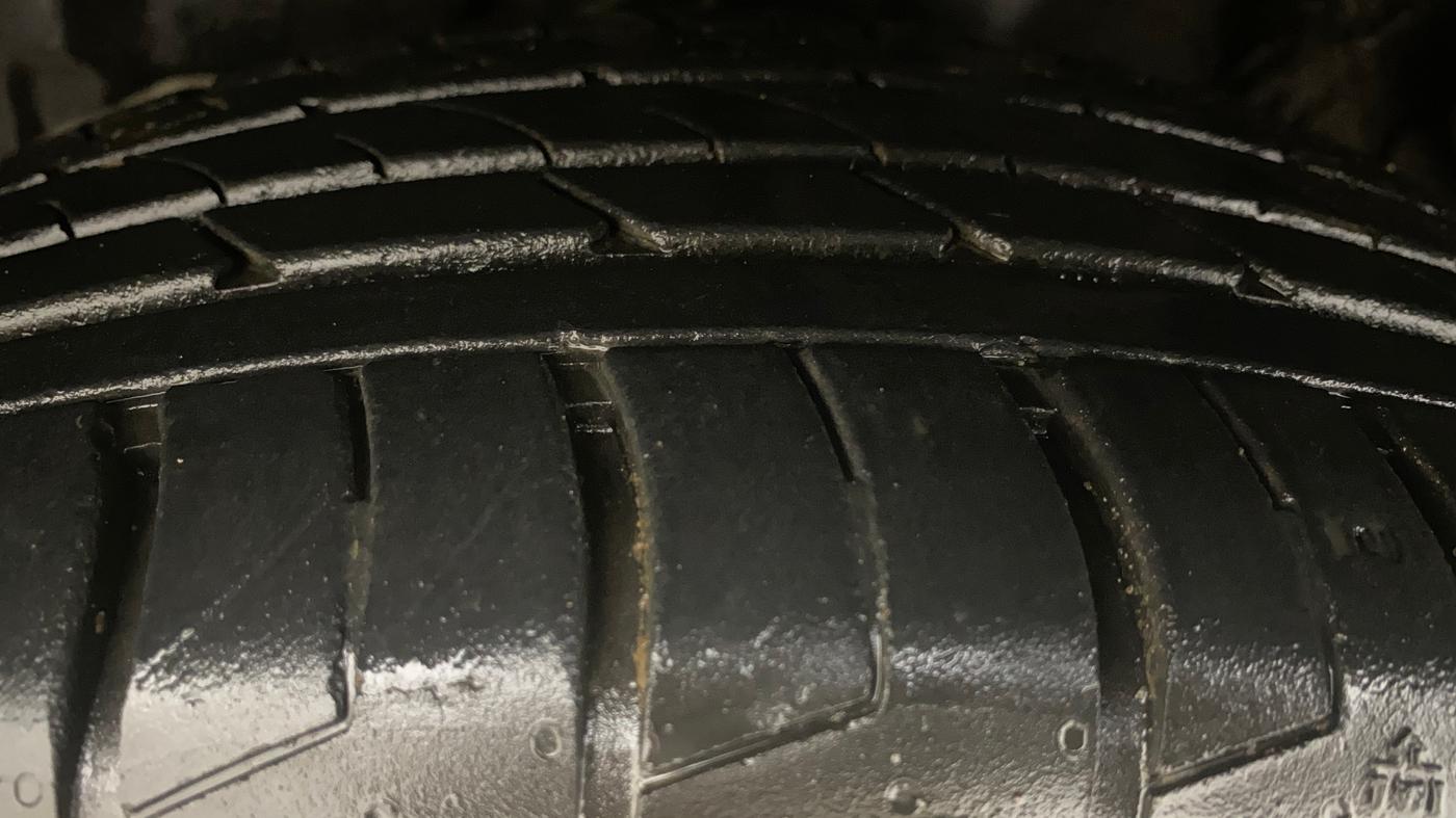 2020 MG HECTOR PLUS SHARP 1.5 PETROL TURBO DCT 6-STR, Petrol, Automatic, 66,402 km, Left Front Tyre Tread
