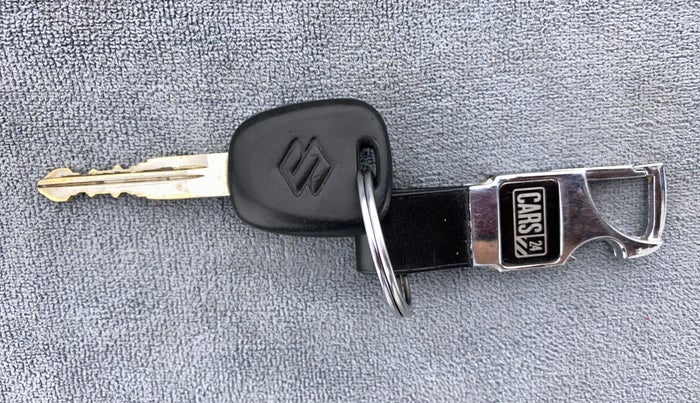 2018 Maruti Celerio VXI CNG D, CNG, Manual, 81,192 km, Key Close Up