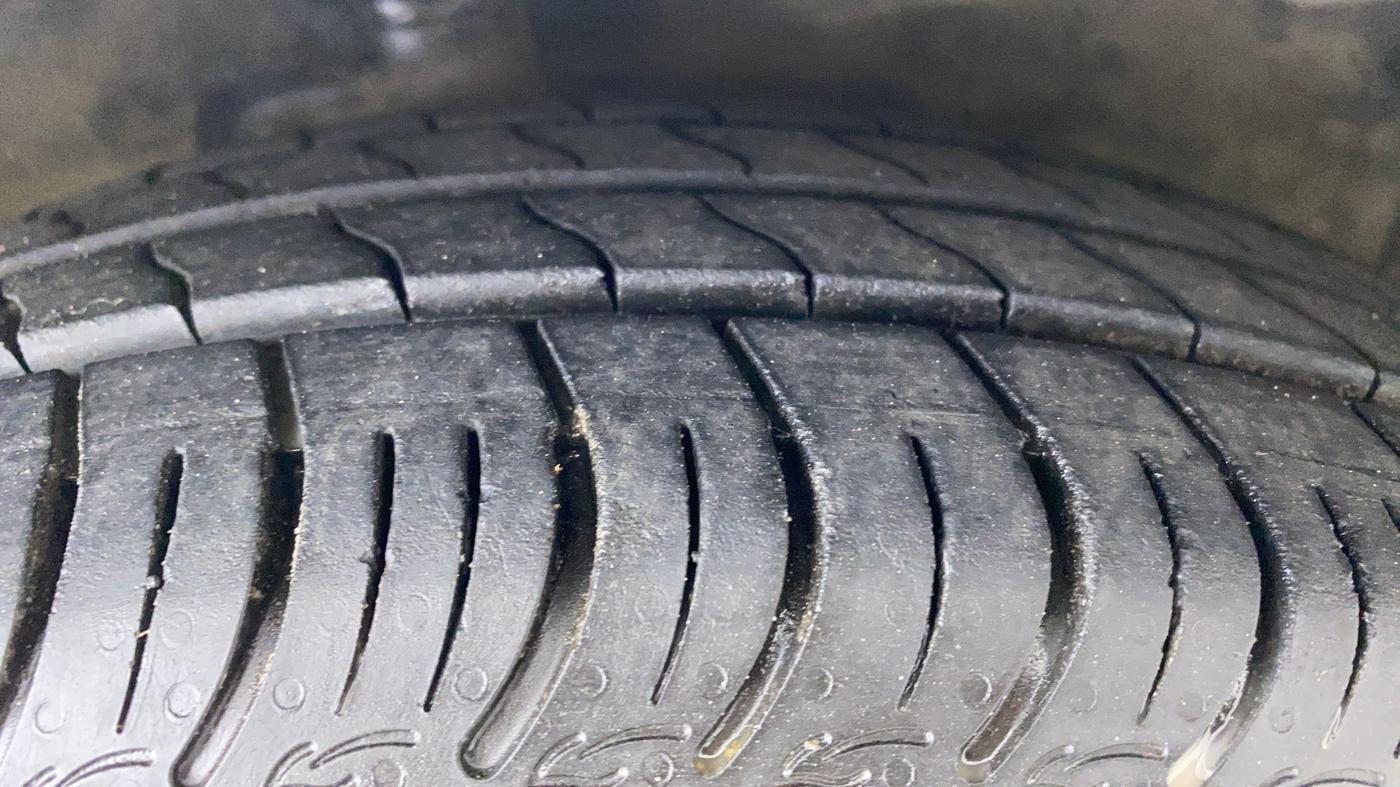 2018 Maruti Celerio VXI CNG D, CNG, Manual, 81,192 km, Right Front Tyre Tread