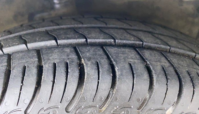 2018 Maruti Celerio VXI CNG D, CNG, Manual, 81,192 km, Right Front Tyre Tread