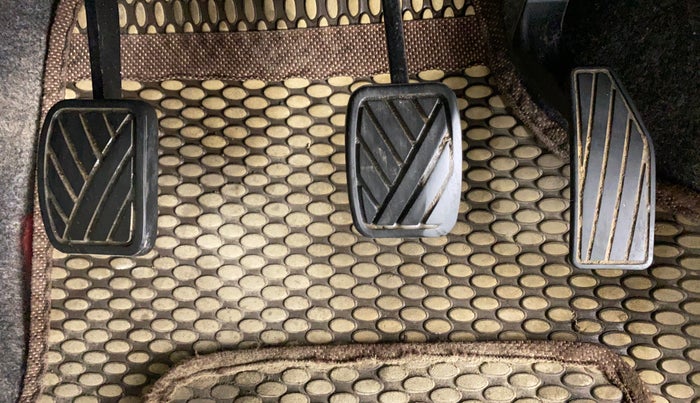 2018 Maruti Celerio VXI CNG D, CNG, Manual, 81,192 km, Pedals