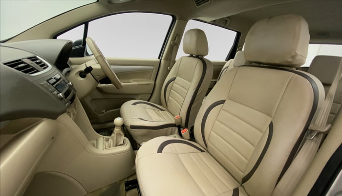 2016 Maruti Ertiga VXI, Petrol, Manual, 42,074 km, Right Side Front Door Cabin