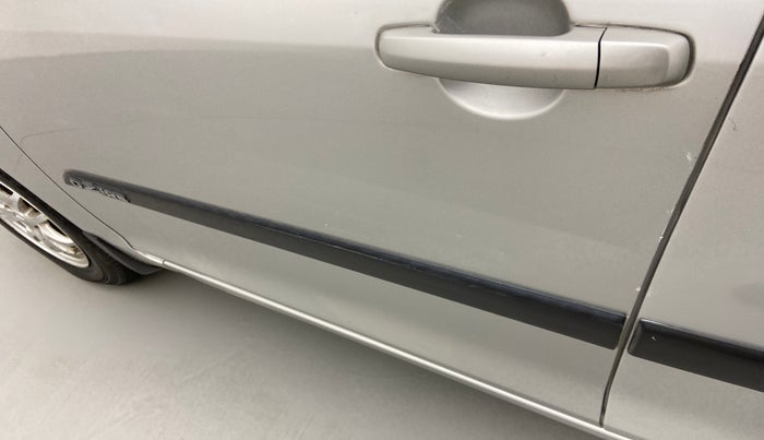 2013 Maruti Swift Dzire VXI, Petrol, Manual, 83,626 km, Front passenger door - Slightly dented