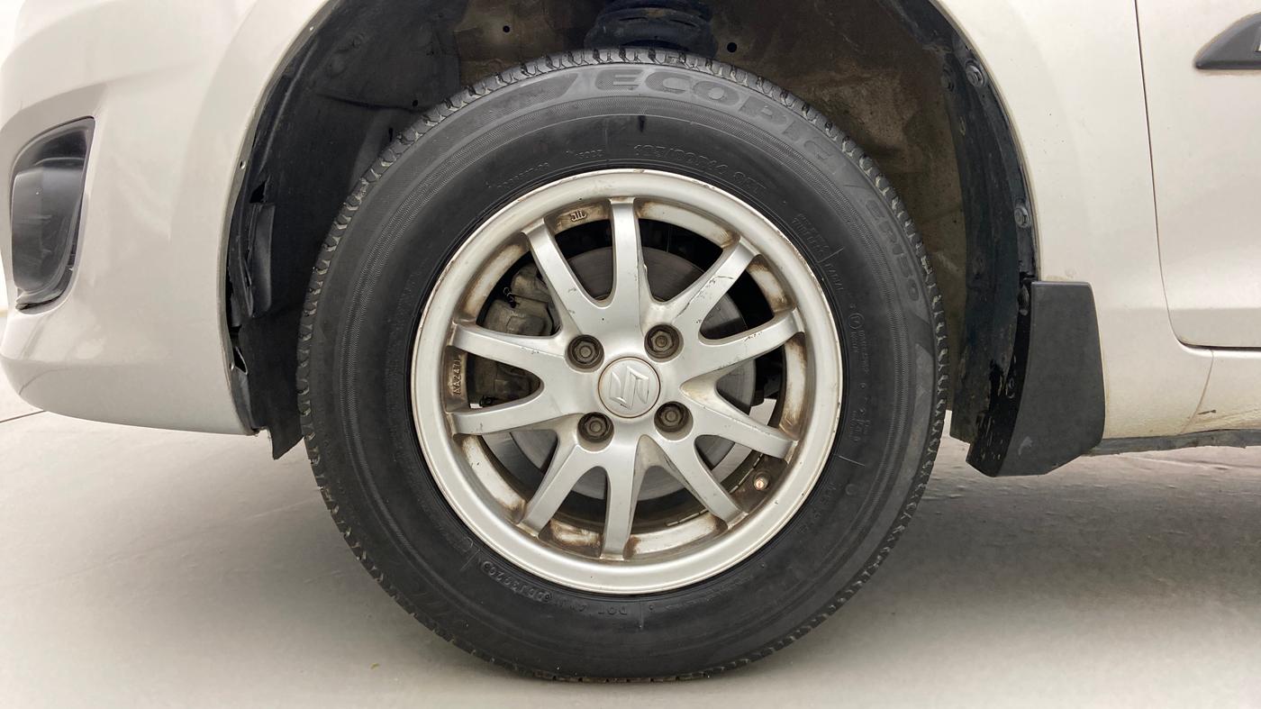 2013 Maruti Swift Dzire VXI, Petrol, Manual, 83,626 km, Left Front Wheel