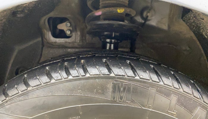 2017 Hyundai Xcent S 1.2, Petrol, Manual, 73,665 km, Left Front Tyre Tread