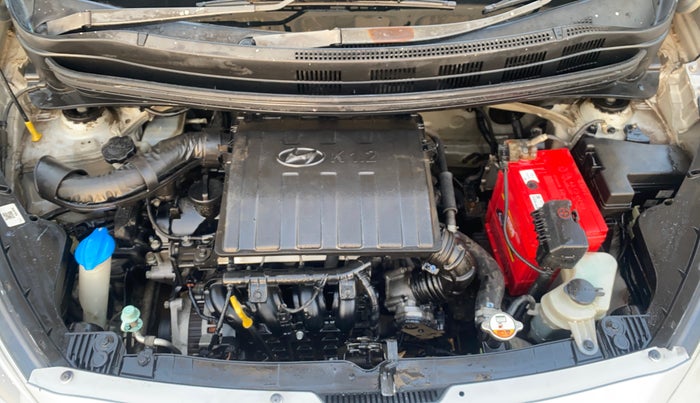 2017 Hyundai Xcent E+, Petrol, Manual, 1,01,762 km, Engine View