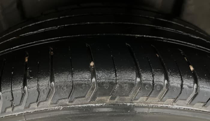 2023 Skoda SLAVIA AMBITION 1.0L TSI AT, Petrol, Automatic, 89,255 km, Left Rear Tyre Tread