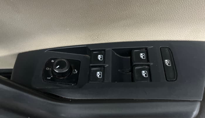 2023 Skoda SLAVIA AMBITION 1.0L TSI AT, Petrol, Automatic, 89,255 km, Driver Side Door Panels Control