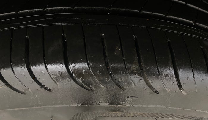 2025 KIA SYROS HTX 1.5 Diesel 6MT, Diesel, Manual, 8,589 km, Right Rear Tyre Tread