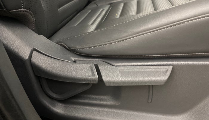 2025 KIA SYROS HTX 1.5 Diesel 6MT, Diesel, Manual, 8,589 km, Driver Side Adjustment Panel