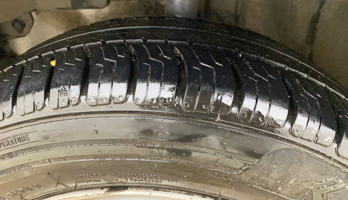 2014 Honda Amaze 1.5L I-DTEC E, Diesel, Manual, 83,971 km, Left Front Tyre Tread