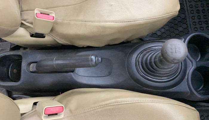 2014 Honda Amaze 1.5L I-DTEC E, Diesel, Manual, 83,971 km, Gear Lever