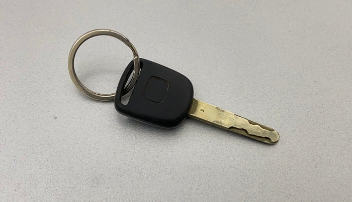 2014 Honda Amaze 1.5L I-DTEC E, Diesel, Manual, 83,971 km, Key Close Up