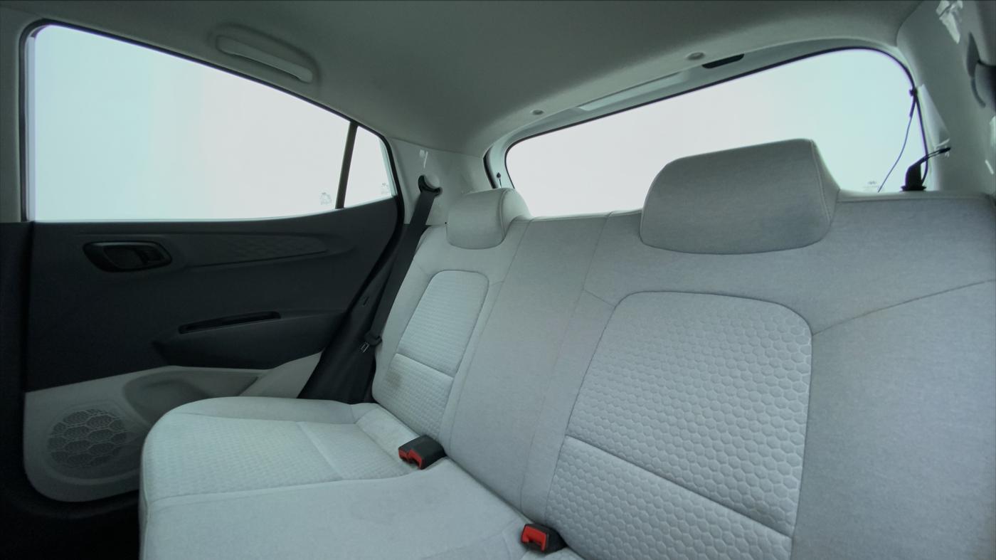 2020 Hyundai GRAND I10 NIOS MAGNA 1.2 MT, Petrol, Manual, 13,286 km, Right Side Rear Door Cabin