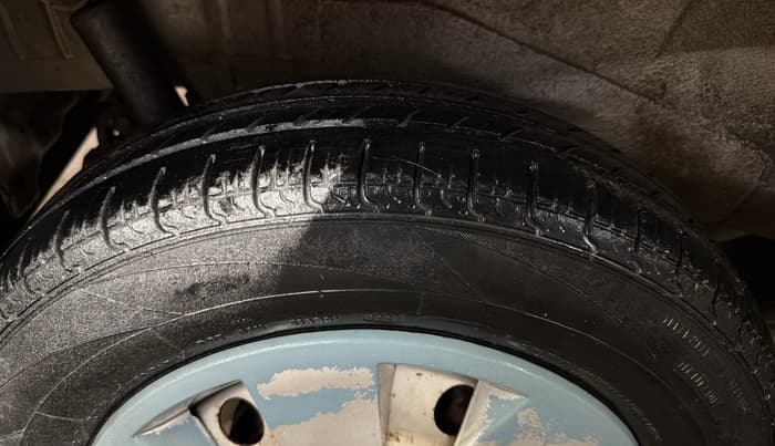 2016 Maruti Wagon R 1.0 LXI, Petrol, Manual, 81,381 km, Right Rear Tyre Tread