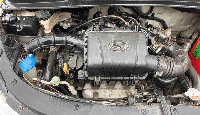 2016 Hyundai i10 MAGNA 1.1, Petrol, Manual, 39,842 km, Engine View - Right
