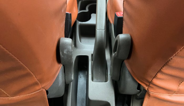 2016 Hyundai i10 MAGNA 1.1, Petrol, Manual, 39,842 km, Driver Side Adjustment Panel