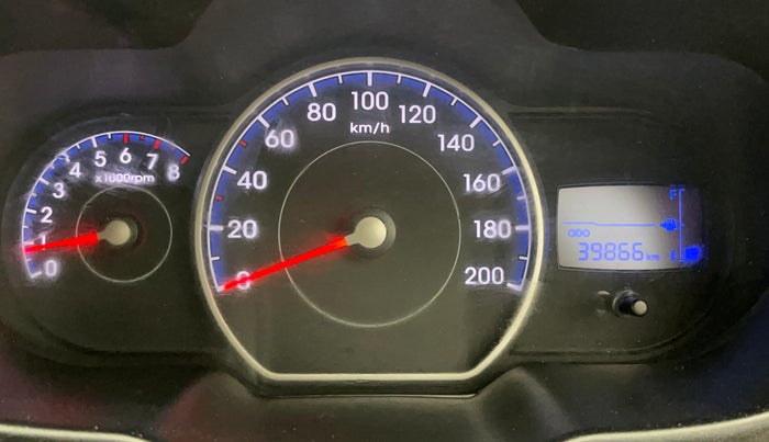 2016 Hyundai i10 MAGNA 1.1, Petrol, Manual, 39,842 km, Odometer Image