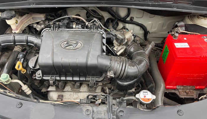 2016 Hyundai i10 MAGNA 1.1, Petrol, Manual, 39,842 km, Engine View