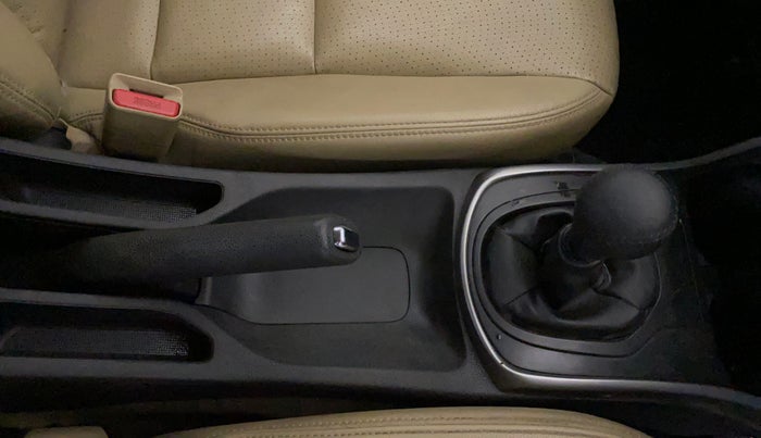 2015 Honda City 1.5L I-VTEC VX, Petrol, Manual, 74,445 km, Gear Lever