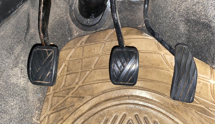 2014 Maruti Wagon R 1.0 VXI, Petrol, Manual, 52,998 km, Pedals