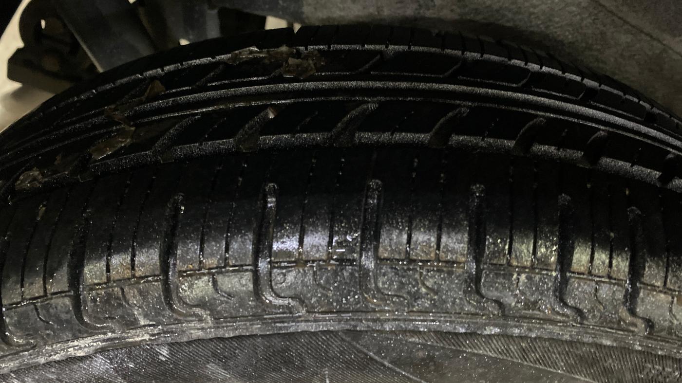 2014 Maruti Wagon R 1.0 VXI, Petrol, Manual, 52,998 km, Right Rear Tyre Tread