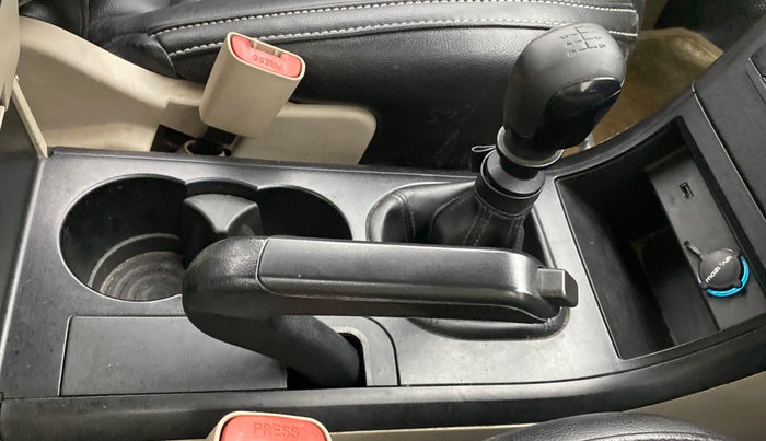 2015 Mahindra XUV500 W4 4X2, Diesel, Manual, 80,786 km, Gear Lever