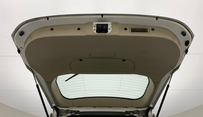 2015 Mahindra XUV500 W4 4X2, Diesel, Manual, 80,786 km, Boot Door Open