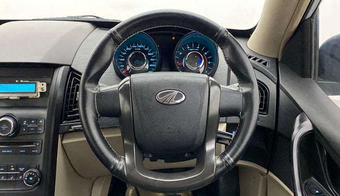 2015 Mahindra XUV500 W4 4X2, Diesel, Manual, 80,786 km, Steering Wheel Close Up