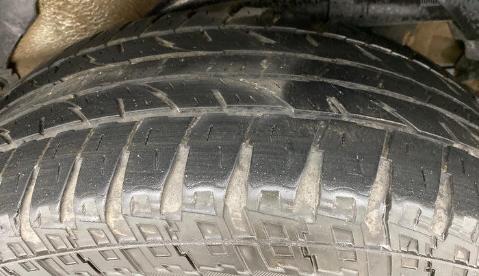 2015 Mahindra XUV500 W4 4X2, Diesel, Manual, 80,786 km, Left Rear Tyre Tread