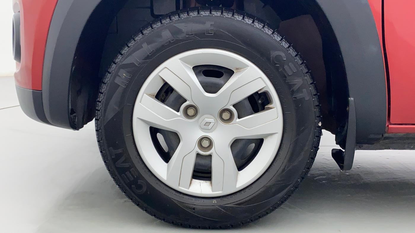 2017 Renault Kwid RXT, Petrol, Manual, 1,111 km, Left Front Wheel