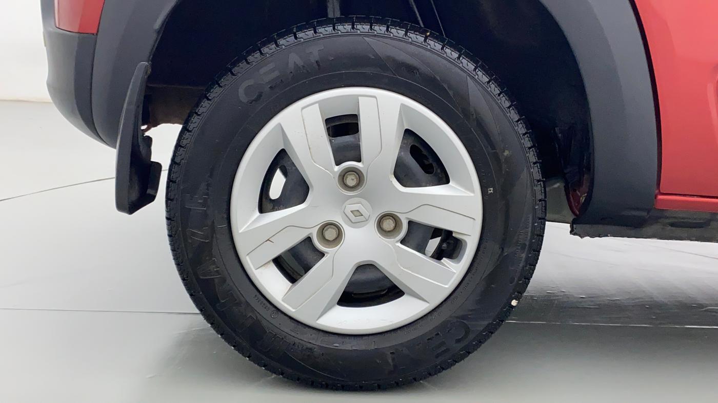 2017 Renault Kwid RXT, Petrol, Manual, 1,111 km, Right Rear Wheel