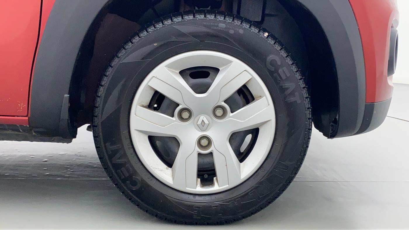 2017 Renault Kwid RXT, Petrol, Manual, 1,111 km, Right Front Wheel