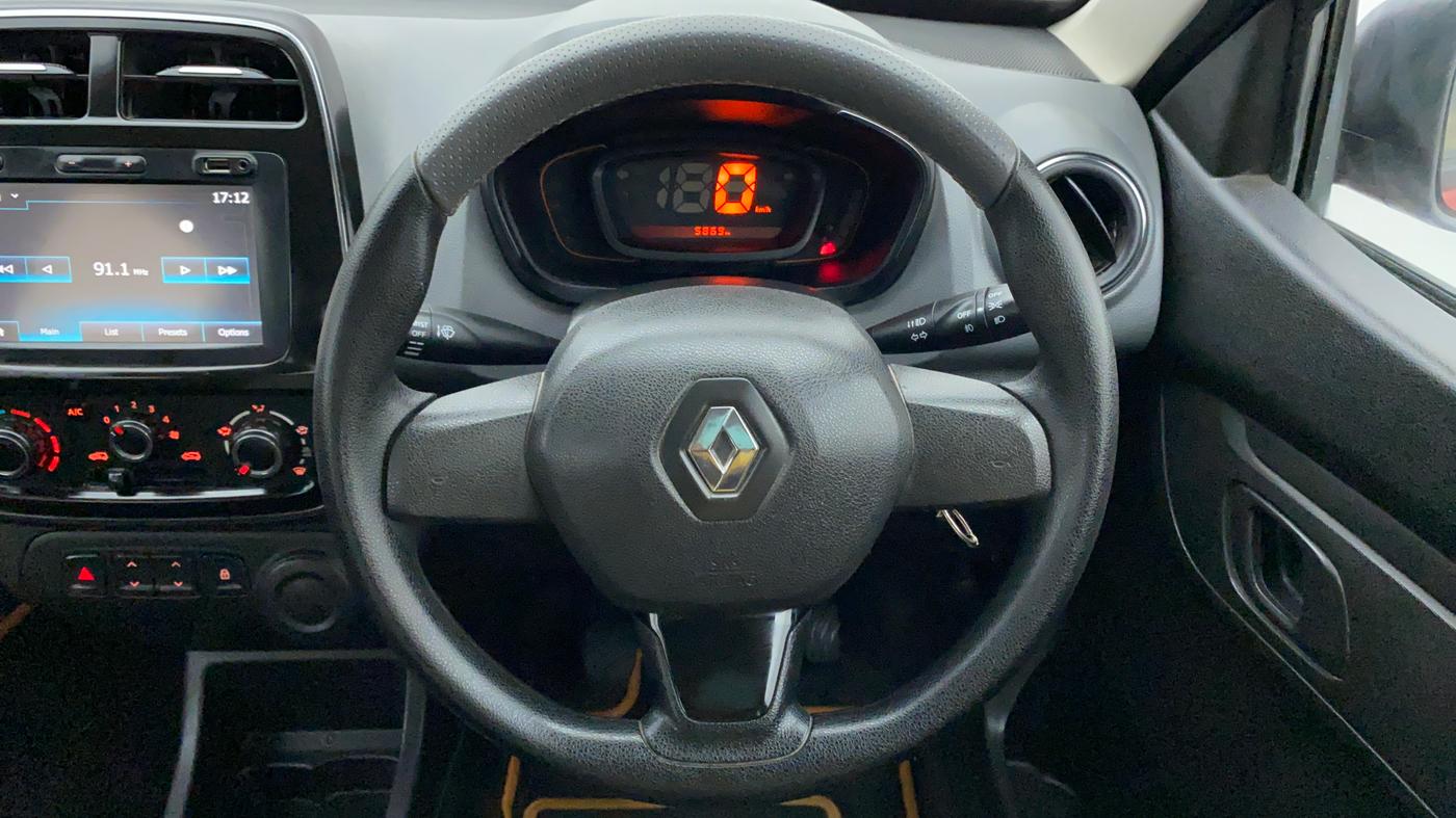 2017 Renault Kwid RXT, Petrol, Manual, 1,111 km, Steering Wheel Close Up