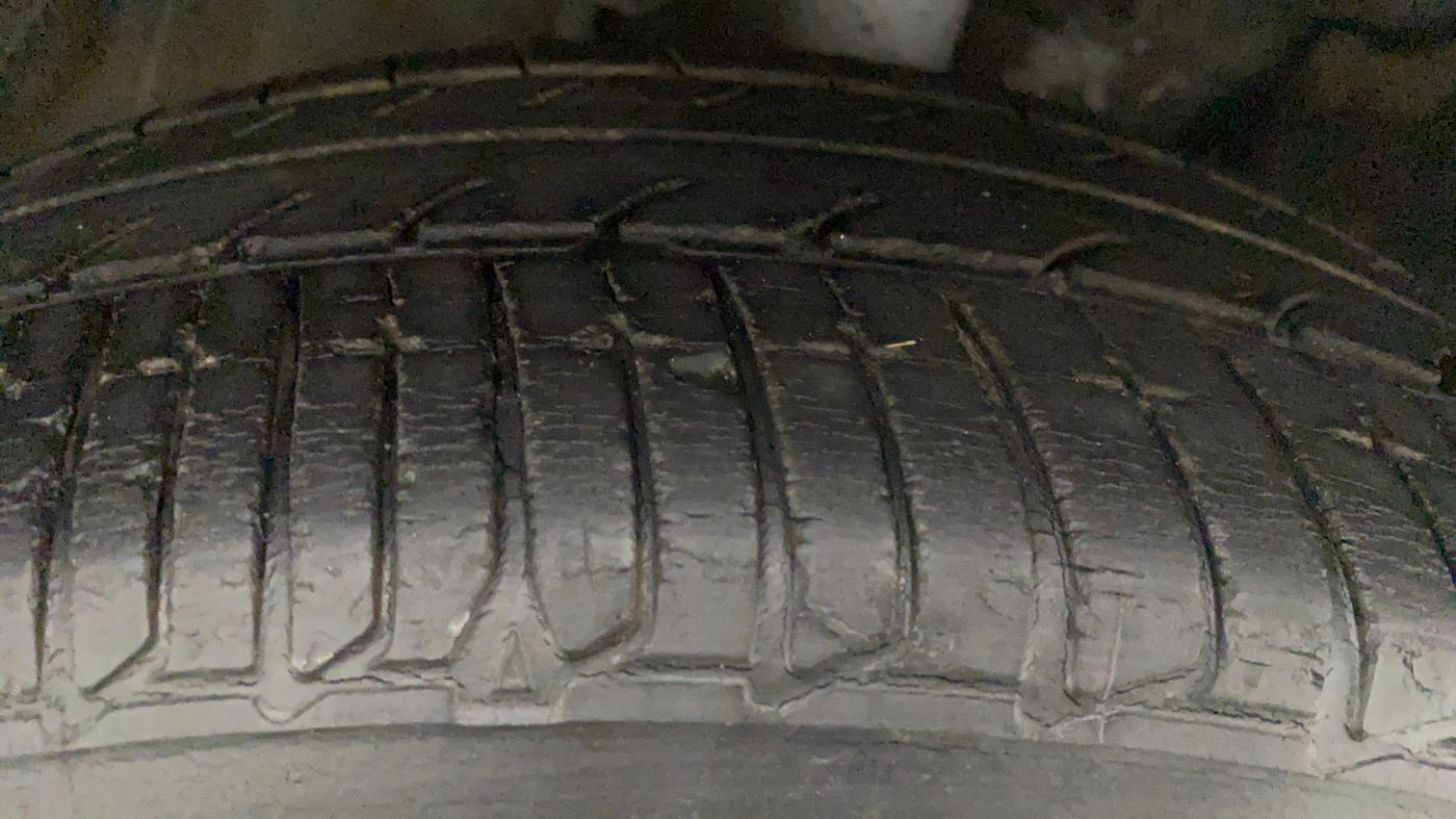 2014 Nissan Micra XV CVT, Petrol, Automatic, 35,409 km, Right Rear Tyre Tread