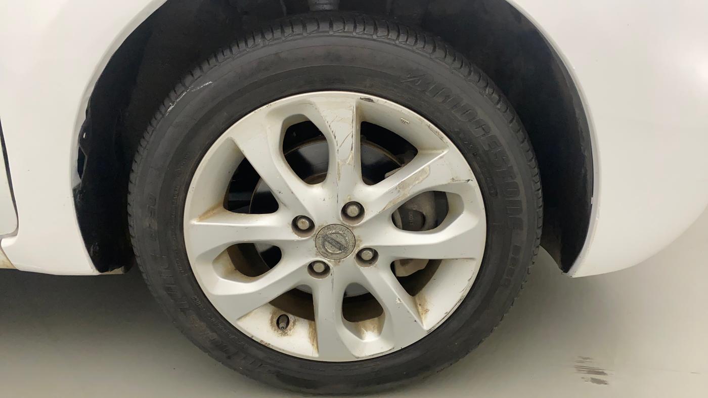2014 Nissan Micra XV CVT, Petrol, Automatic, 35,409 km, Right Front Wheel