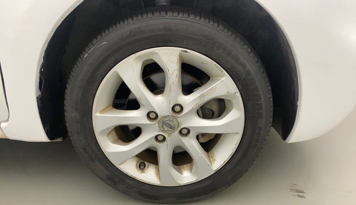 2014 Nissan Micra XV CVT, Petrol, Automatic, 35,409 km, Right Front Wheel