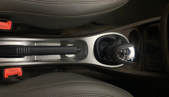 2016 Renault Duster 110 PS RXL 4X2 AMT, Diesel, Automatic, 71,808 km, Gear Lever