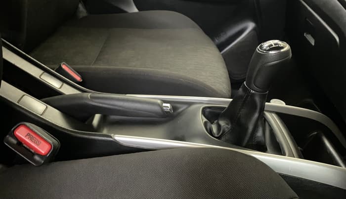 2017 Maruti Baleno DELTA PETROL 1.2, Petrol, Manual, 33,047 km, Gear Lever