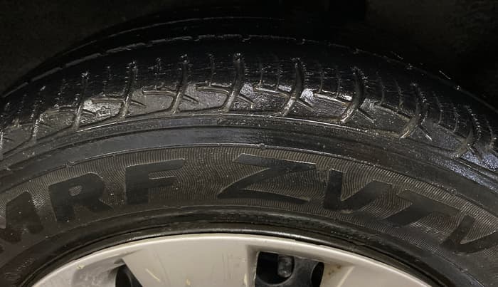 2017 Maruti Baleno DELTA PETROL 1.2, Petrol, Manual, 33,047 km, Left Rear Tyre Tread