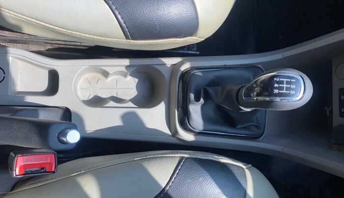 2018 Tata Tiago XZ PETROL, Petrol, Manual, 27,570 km, Gear Lever