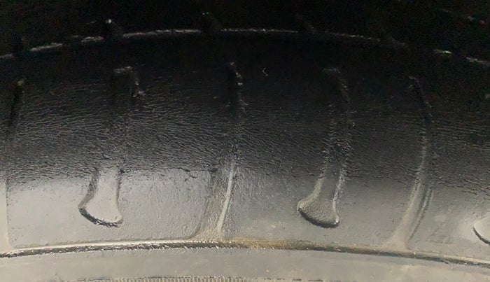 2018 Tata Tiago XZ PETROL, Petrol, Manual, 27,570 km, Left Rear Tyre Tread