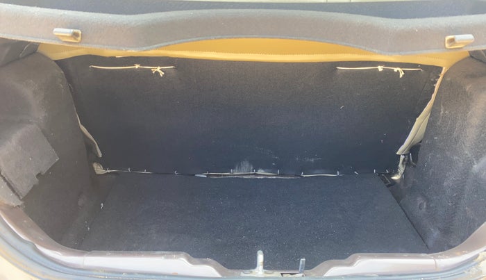 2018 Tata Tiago XZ PETROL, Petrol, Manual, 27,570 km, Boot Inside