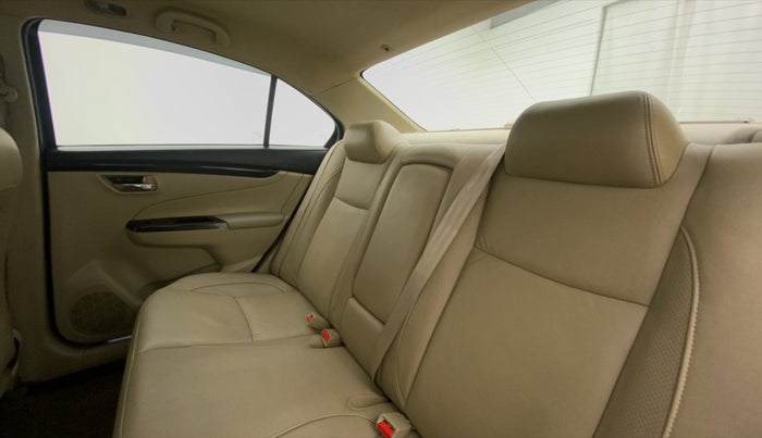 2016 Maruti Ciaz ZXI+, Petrol, Manual, 78,934 km, Right Side Rear Door Cabin