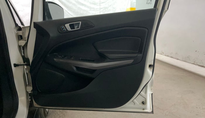 2018 Ford Ecosport TREND+ 1.5L DIESEL, Diesel, Manual, 1,32,461 km, Driver Side Door Panels Control