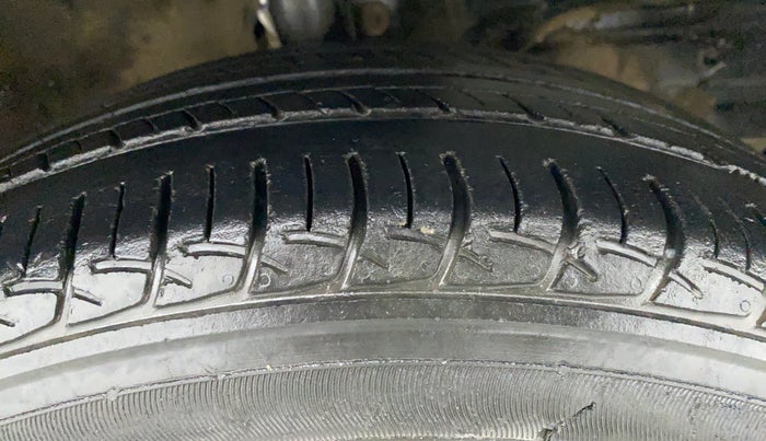 2018 Maruti Baleno DELTA PETROL 1.2, Petrol, Manual, 60,083 km, Right Front Tyre Tread